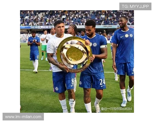 切尔西前锋空门不进登热搜 切尔西前锋空门不进登热搜